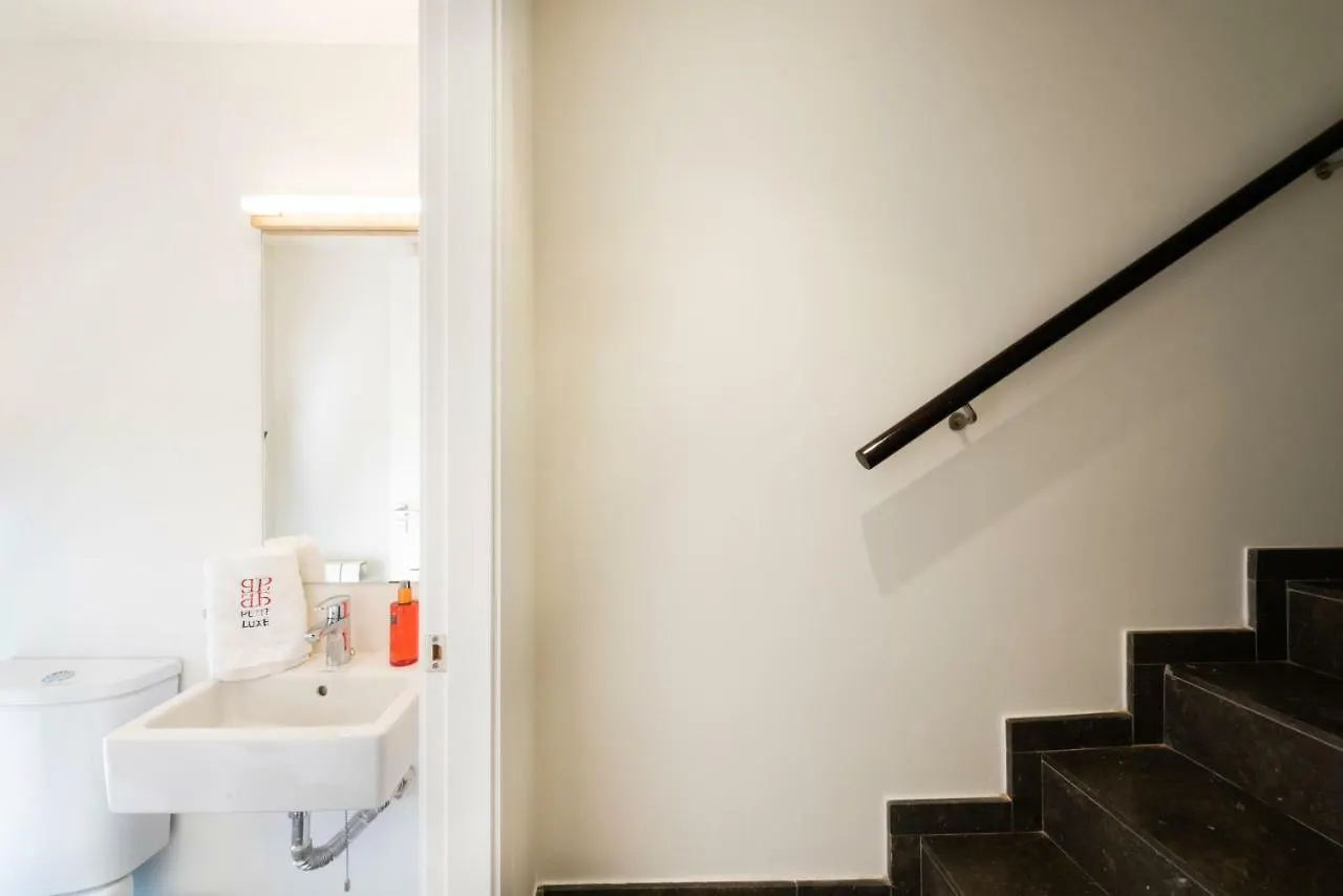 Ferienwohnung Petit Luxe Tobella Esquerra Terrassa Apartment